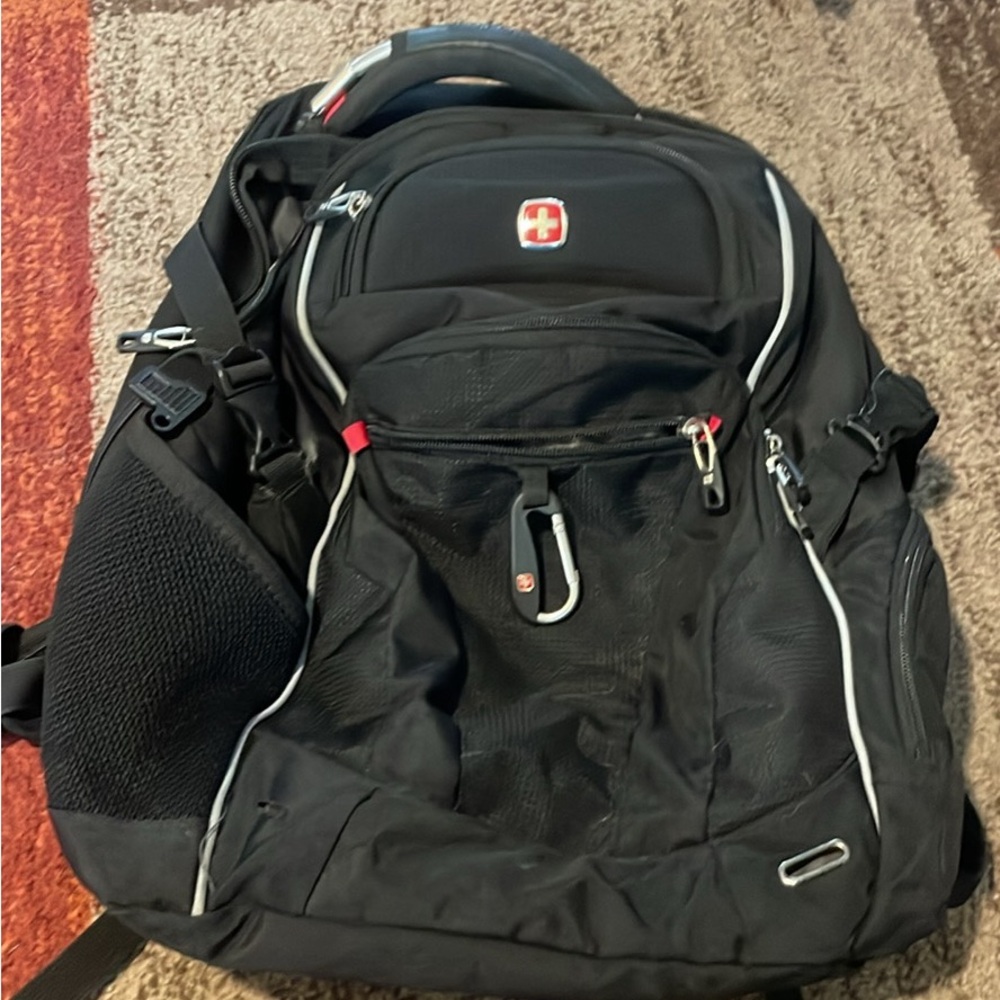 Like new Swiss Gear backpack